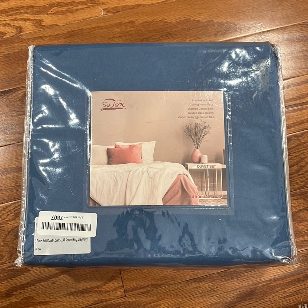 KING double sided duvet and 2 matching pillowcases